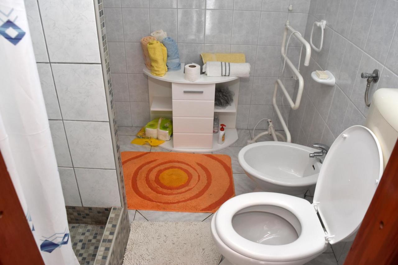 Apartments Paric Вир Екстериор снимка