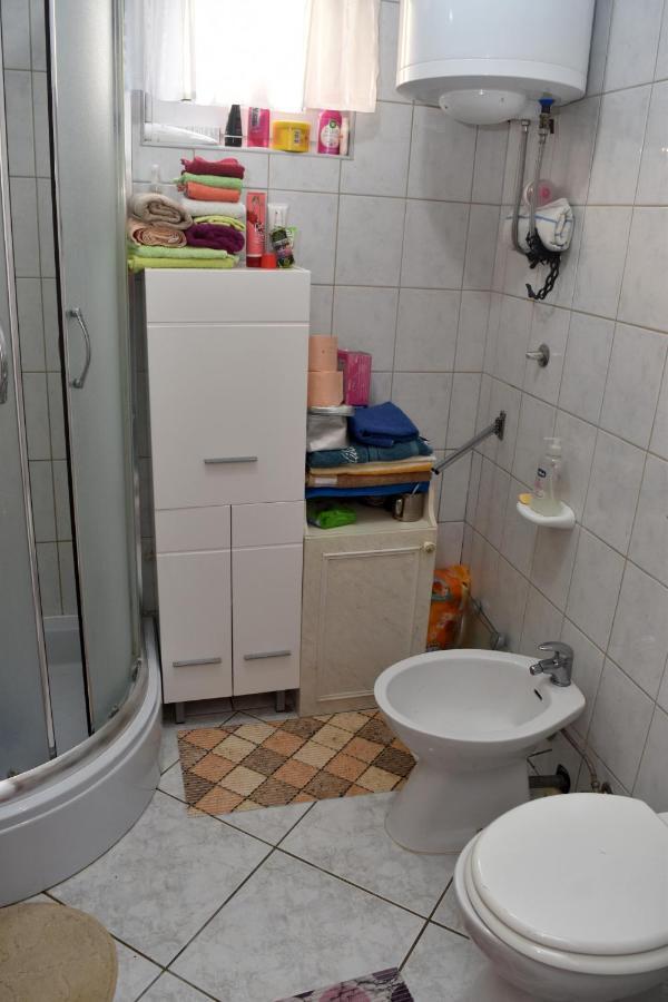 Apartments Paric Вир Екстериор снимка